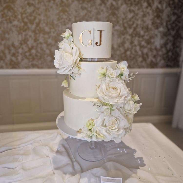 Medium 3 tier cake